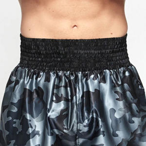 Short de boxe jambe large Design personnalisé finition respirante ajustement confortable parfait pour l'entraînement au gymnase et la pratique du combat pour les hommes - Product Image 4