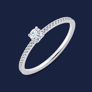 Bague en or massif 14 carats avec micro-diamants ronds et diamant de laboratoire rond de 0,25 carat GH-SI, idéale pour les occasions spéciales et les soirées - Product Image 5