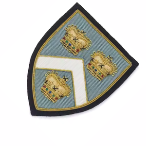 Insignia de chaqueta personalizable de alta calidad, alambre de lingotes bordado hecho a mano con cuentas, tamaño y estilo OEM, estilo cosido - Product Image 6