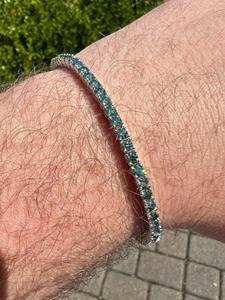 Oferta Especial: Brazalete de Tenis con Diamantes de Moissanita Verde de 3 mm con Baño de Oro sobre Plata 925, Joyería Fina Minimalista a Bajo Precio - Product Image 3