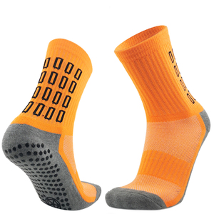 Calcetines deportivos para adultos al aire libre antideslizantes con logotipo personalizado para hombre, calcetines gruesos de fútbol con función antibacteriana, agarre al por mayor - Product Image 5