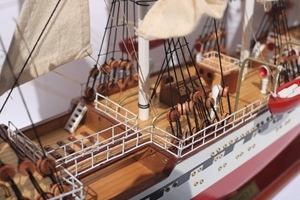 FRANCE II-Modèle d'art en bois exclusif-Bois d'acacia de qualité supérieure personnalisable fait à la main détails exquis-thème du patriotisme moderne maison - Product Image 6