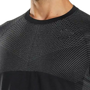 เสื้อยืดสำหรับผู้ชายเสื้อยืดพิมพ์ลายพิมพ์ซับลิเมชันที่ดีที่สุดสำหรับใส่เล่นฟิตเนสเข้ายิมโลโก้ออกแบบได้ตามต้องการ - Product Image 6