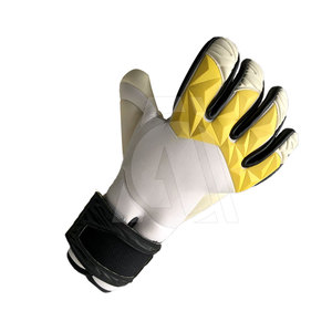 Professional Breathable Waterproof Football Goalkeeper Gloves with Leather Enhanced <b>Fingers</b> Coverage and Adjustable Wrist <b>Strap</b> - Product Image 4