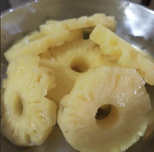 Piña enlatada de Vietnam de alta calidad en almíbar, material de fruta tropical fresca, Ideal para postres, jugos y uso en panadería - Product Image 5