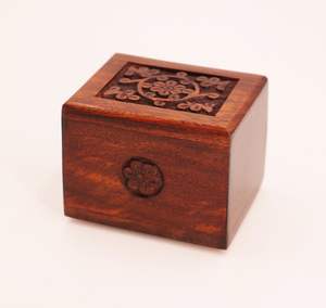 โกศไม้โรสวูดสำหรับเก็บอัฐิมนุษย์ ผู้ใหญ่ ทั้งชายและหญิง  งานฝีมือจากไม้โรสวูด สำหรับใส่เถ้ากระดูกมนุษย์ - Product Image 3