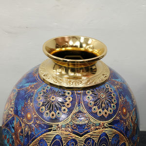 Jarrón de Flores de Hierro Estilo Vintage para Piso, Diseño de Esmalte Multicolor, Elegante Jarrón Decorativo, Decoración de Hotel, Venta Directa de Fábrica al por Mayor - Product Image 3