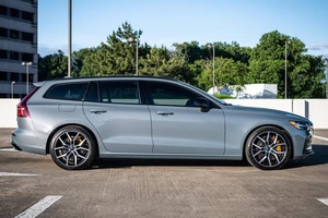 รถยนต์มือสองปี 2023 วอลโว่ V60 รีชาร์จ T8 โพลสตาร์ อิงีนีเรดด์  แบบพวงมาลัยซ้าย/ขวา - Product Image 5