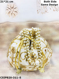 Bolsa Potli bordada India hecha a mano, ideal para regalos de boda, devolución de regalos y celebración de momentos especiales. - Product Image 5