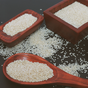 Hạt mè trắng tự nhiên với giá trị dinh dưỡng cao và độ tinh khiết thích hợp cho chế biến thực phẩm và hạt mè công nghiệp - Product Image 2