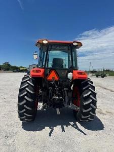 Para Kubota M7060 4WD Mini Tractor 40HP 50HP Max 4x4 Tipo de accionamiento para uso agrícola Incluye componentes principales Bomba Motor Caja de cambios Cojinete - Product Image 4