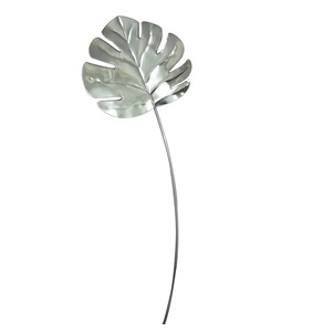 Estaca de Jardín Metálica de Última Generación en Diseño Duradero con Forma Única, Estaca Metálica a Precios de Mayoreo, Adorno de Jardín - Product Image 3