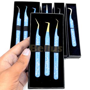 Pinzas de extensión de pestañas de acero inoxidable hechas a mano de marca personalizada, tipos de puntas múltiples con purpurina azul para salón y uso doméstico - Product Image 2