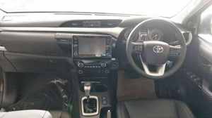 Toyota Hilux REVO Usada en Buen Estado, Camioneta Doble Cabina, 2.8l Turbo Diésel - Product Image 5