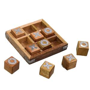 Jeu de Tic Tac Toe en bois, jeu de société classique de stratégie, fait à la main, amusant pour les enfants, les adultes, les familles, les moments de jeu et l'apprentissage - Product Image 1