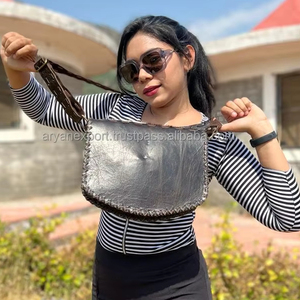 Sac à main en cuir de vachette véritable sac à bandoulière élégant vente chaude cheveux sur peau fourrure sac à bandoulière pour femmes multi-usage - Product Image 5