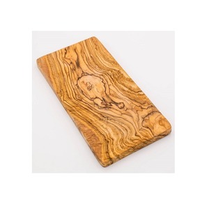 Planche à découper traditionnelle en bois avec une finition naturelle qui protège la qualité des aliments et améliore la présentation de la cuisine - Product Image 1
