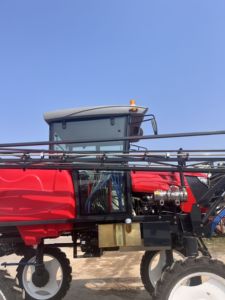 2000L Autonomous <strong>Agricultural</strong> Chemical Sprayer with Fertilizer Spreaders Boom Sprayers Featuring Engine Gearbox Core <strong>Components</strong> - Product Image 2