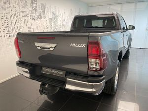 2018 para Toyota HiLux Caja de cambios manual usada Asientos de tela Interior oscura FWD Drive - Product Image 5