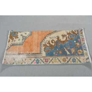 Alfombra Turca Pequeña de 1,6x3,3 pies, Alfombra Vintage, Alfombra de Lana con Diseño Floral Azul y Naranja - Product Image 2