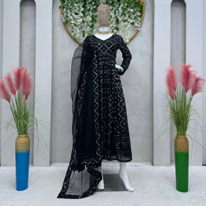 Fox Georgette Lehenga Set avec broderie au point Lakhnavi Micro intérieur assorti brodé Dupatta - Product Image 1