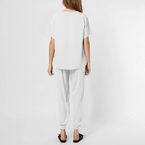 Customizable Women's Nurse Uniforms Pocket Scrubs Hospital Uniform <b>Sets</b> Custom Colors Featuring Custom Logo Designed for <b>Doctors</b> - Product Image 3