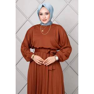 Robe modeste plissée Begonia Tan - Product Image 2