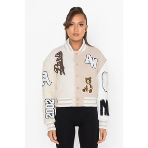 Nouvelle veste universitaire Crop Tops pour femmes meilleure qualité Varsity Jacket Manches en cuir pour femmes avec lettre Chenille Patch - Product Image 4