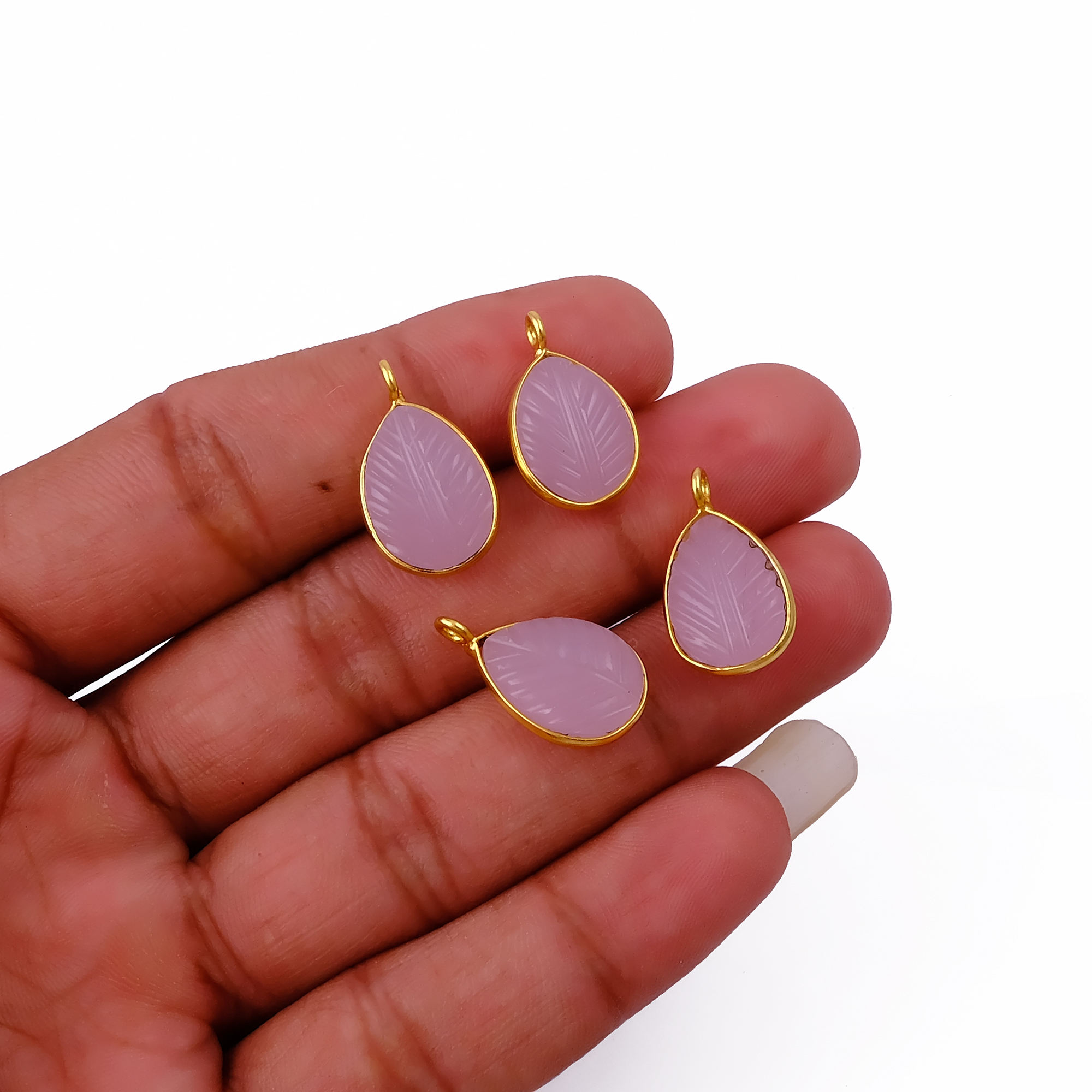 พลอยคาลซิโดนีสีชมพู