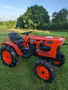 Tractor Utilitario Compacto Kubota B7001 Nuevo y Usado para Jardinería, Agricultura y Gestión de Propiedades - Product Image 1