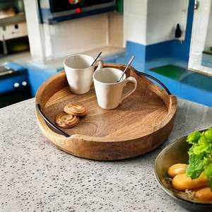 Juego de bandejas de madera para servir refrescos de café de madera de nogal personalizado con asas del proveedor indio - Product Image 4
