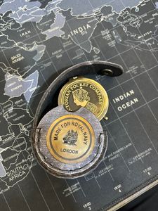 Brújula de bolsillo victoriana 1875 Cita Brújula de latón náutico Premium con cadena de cuero en regalo hecho a mano Antiguo - Product Image 5