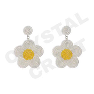 Boucles d'oreilles en perles multicolores pour femmes Patriotic Memorial Day Orange White Blue Color Fabric Material - Product Image 4