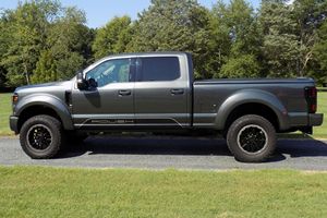 ข้อเสนอที่ดีที่สุด ปี 2019 F250 SUPER DUTY LARIAT 4X4 POWER STROKE TURBO DIESEL V8 สภาพสมบูรณ์ ใช้งานได้ดีเยี่ยม สะอาด ดีเยี่ยม เหมาะสำหรับการส่งออก - Product Image 2