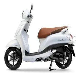 Nouvelles motos hybrides Yamaha Grand Filano 125cc 2024 - Product Image 4