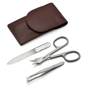 Kit professionnel de manucure en acier inoxydable avec ciseaux, lime à ongles et pincettes pour adultes, style classique - Product Image 4