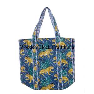Sac de shopping en coton imprimé à la main avec motif de tigre, grand sac de shopping, sac fourre-tout en coton, cadeaux abordables pour femmes - Product Image 6