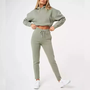 Meilleure vente Sweats à capuche courts en coton et polyester pour femmes Tendance Hiver Conçu Fabriqué au Pakistan Qualité garantie - Product Image 2