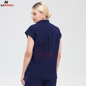 Médecin Scrub Uniforme Ensembles À Manches Courtes Haute Qualité Scrub Suit Personnalisé Femmes 100% Polyester - Product Image 4