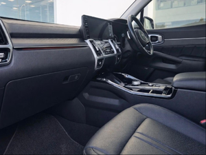 Auto Usado de Calidad a Precio Accesible, K-i-a Sore-nto 2024 2.2D SXL AW-D, Automático, Volante a la Derecha - Product Image 2