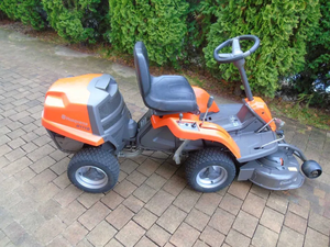 เครื่องตัดหญ้าแบบนั่งขับ Husqvarna Rider R111B รุ่นอุตสาหกรรมประสิทธิภาพสูง - Product Image 5