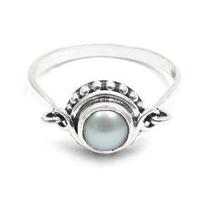 Cadeau d'anniversaire délicat pour elle Bague décontractée de forme ronde en perle naturelle en argent sterling 925 Bijoux faits à la main Fabricant en gros - Product Image 1