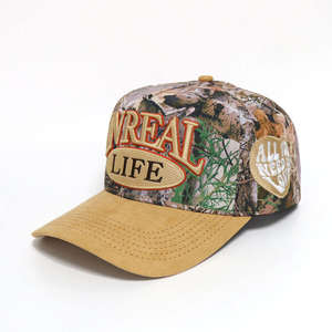 หมวกเบสบอลโลโก้เรียบง่ายสำหรับทุกเพศ ขายดีจากโรงงาน เหมาะสำหรับกีฬากลางแจ้ง ระบายอากาศได้ดี กันน้ำ ปรับขนาดได้ หมวกทรงสปอร์ต 6 แผง - Product Image 1