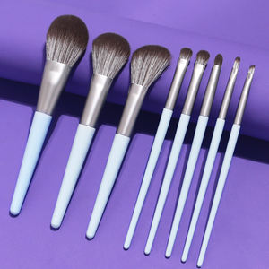 Juego de brochas de maquillaje blancas de 8 piezas al por mayor, brochas veganas de cerdas suaves para maquillaje, brochas de <span class=keywords><strong>belleza</strong></span> para ojos y rubor en polvo simples - Product Image 2
