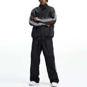 ชุดวอร์มผู้ชายสไตล์เรโทรยุค 90 ผลิตจากโพลีเอสเตอร์คุณภาพดี ชุดลำลองสไตล์ฮิปฮอป สตรีทแวร์ สำหรับวิ่ง ราคาขายส่ง - Product Image 3