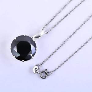 Pendentif en diamant noir serti de broches de solitaire de taille ronde pour des femmes - Product Image 1