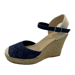 Espadrilles de qualité supérieure au design unique, très confortables, respectueuses de l'environnement, spécialement conçues pour les filles du Bangladesh - Product Image 4