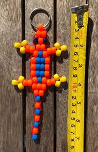 Llavero de lagarto con cuentas Hecho a mano Colorido Pony Bead Bag Charm en varios colores - Product Image 2