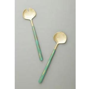 Ensemble de couverts en acier inoxydable avec manche en bois, finition miroir, design moderne, durable, facile à nettoyer, qualité restaurant, écoresponsable - Product Image 6