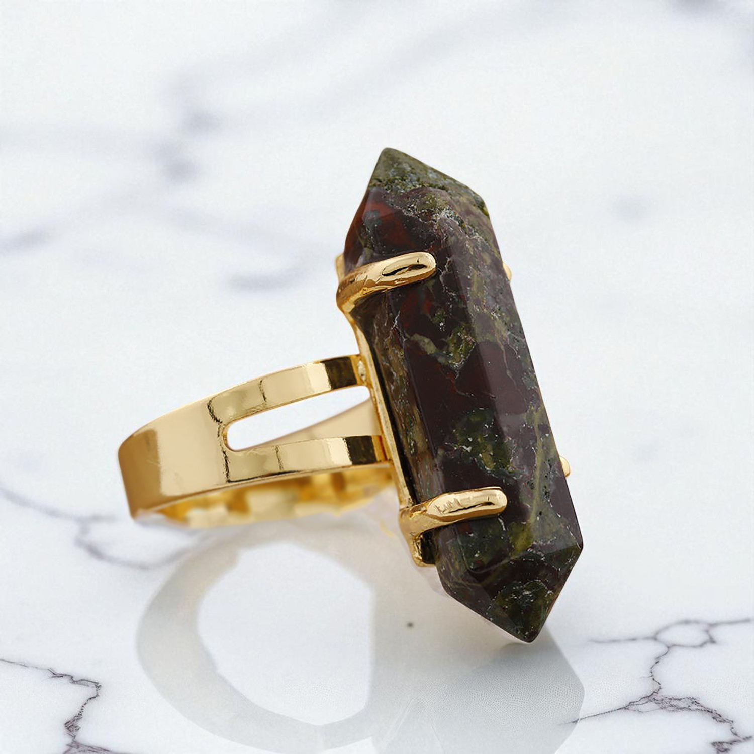 หินเลือดมังกร